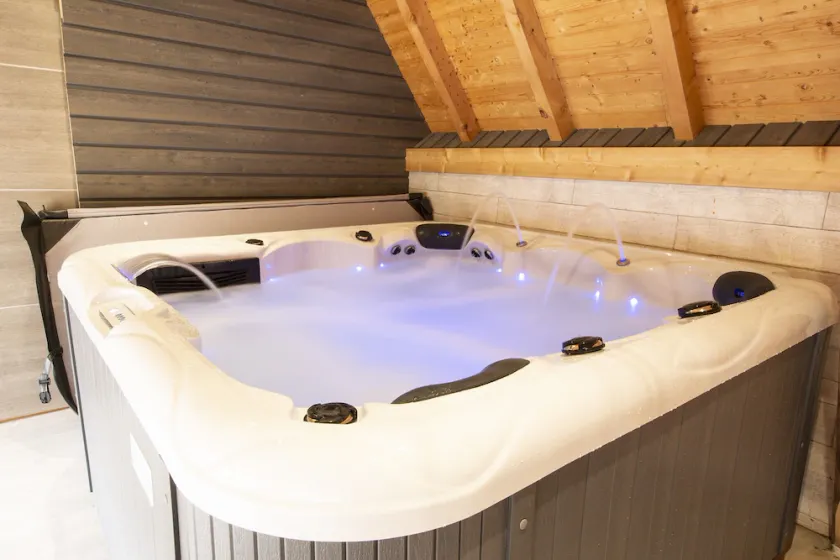 Le Cerisier - Holliday home with private spa - Image 1