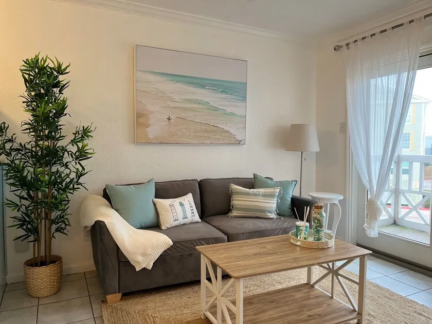 Newly Remodeled Beachfront Condo - Image 1