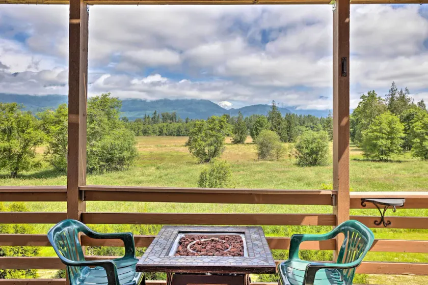 51 Mi to Mt Rainier: Mtn-View Escape on 8 Acres! - Image 1