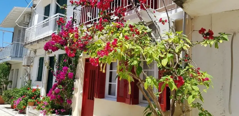 Polyxenis Cozy Maisonette - Lefkada BnB - Image 1
