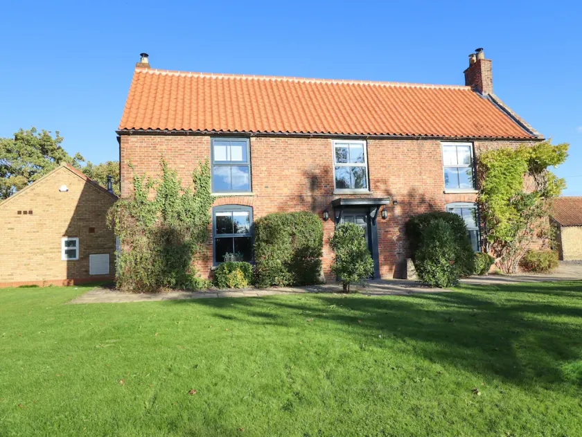 Hall Farm, LINCOLN - Image 1