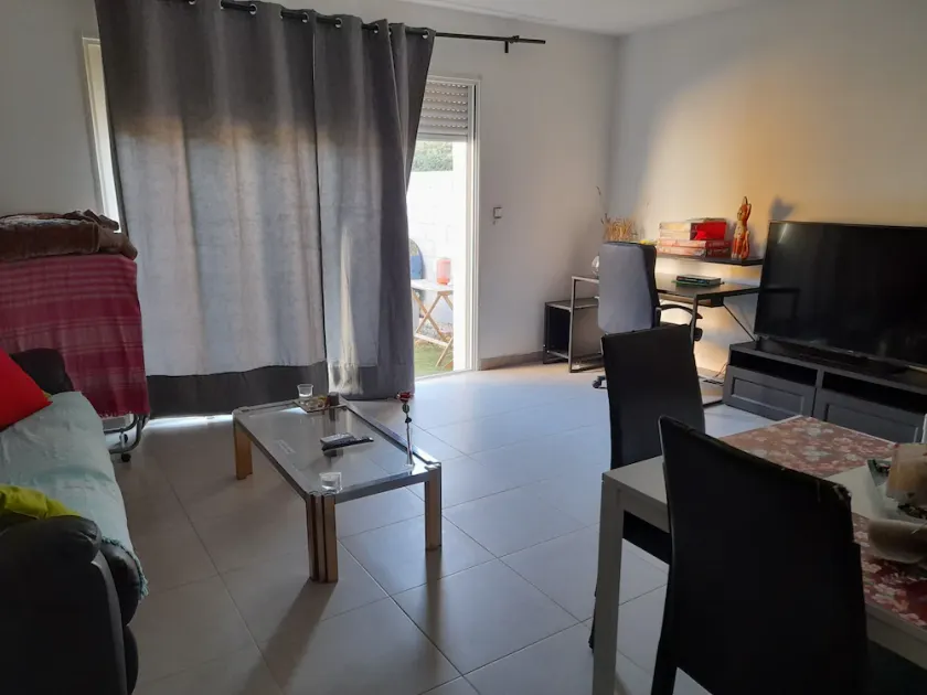 🌞 Country charm close to the Var beaches or watering holes. 😊 - Image 1