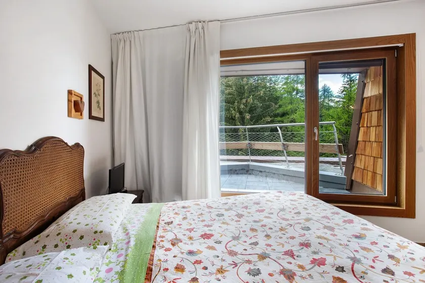 Appartamento 'Pino' con vista sulle montagne, terrazza privata e giardino in comune - Image 1