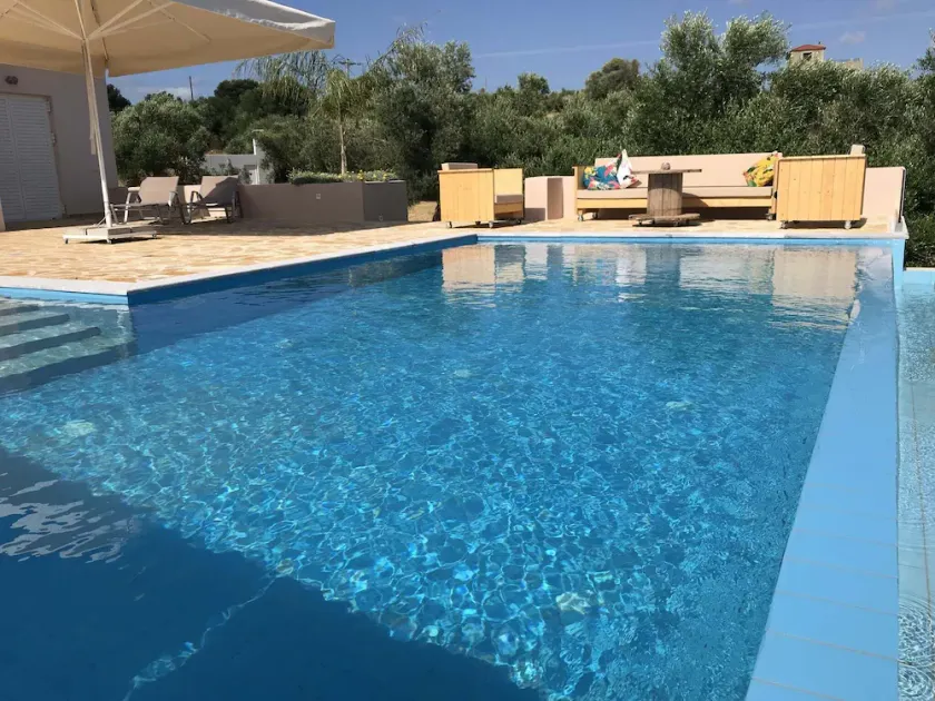 Villa in Finiki with Stunning Sea Views - Image 1