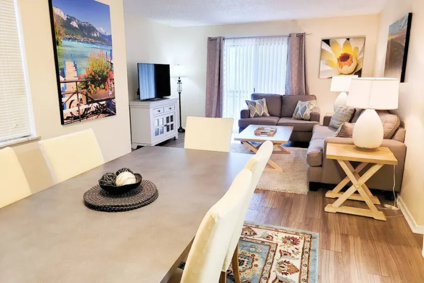 New In City Comfort Condo Getaway - Image 1