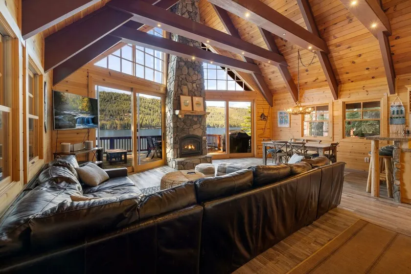 Donner Lakefront w / jetée privée, deux ponts, vue à 180 degrés, familial! - Image 1