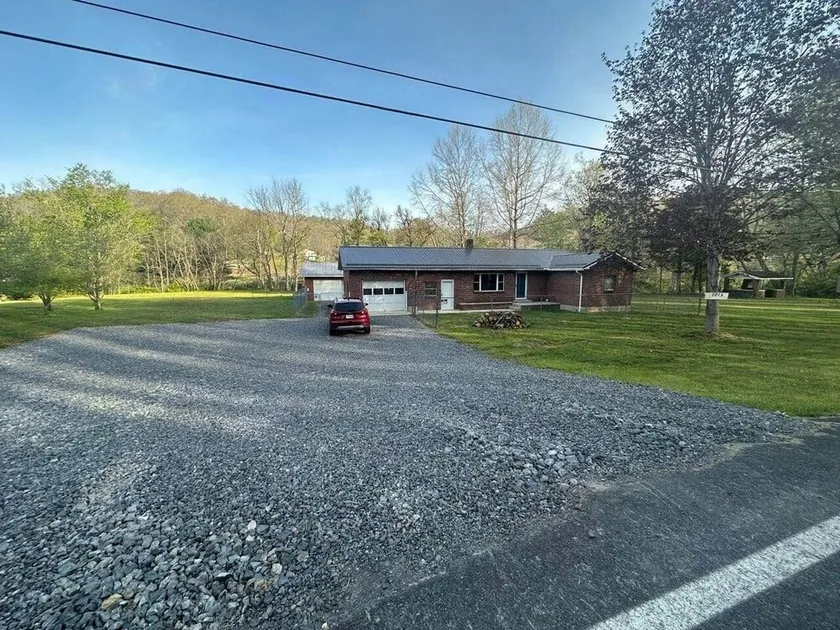 Pappy's Trail House - Image 1