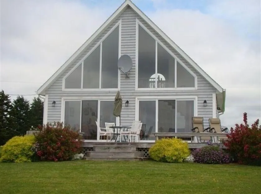 Alexanders Beach House, Beautiful 4-stjernede Ocean Front Beach House - Image 1