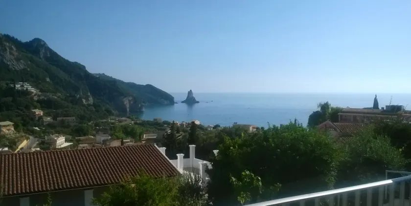Sea View Studio for 2 to 4 people, near the beach and center - Image 1