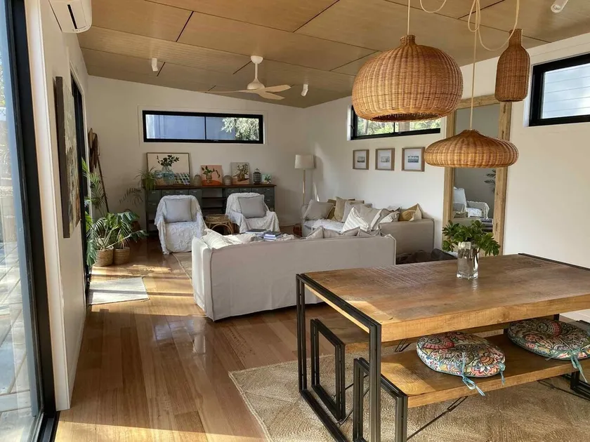 Driftwood Bungalow @ Somers - Image 1