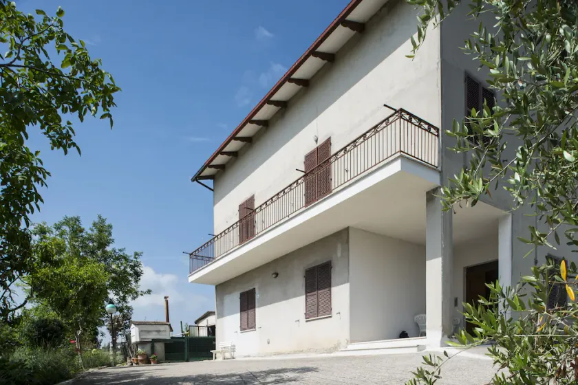 LA CASA DE FASCIA '- vallée de contrada pescara, 12 - Image 1