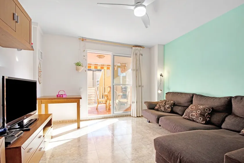 Ferienwohnung 'Playa De Chilches' mit privater Terrasse und Balkon - Image 1