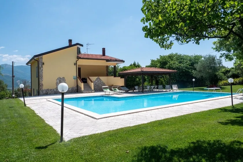 villa ITALIEN pool och privat tennisbana - Image 1