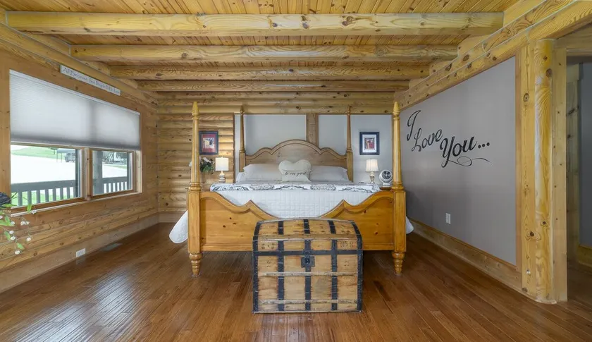 Lavista Suite King Ensuite Mountain view - Image 1