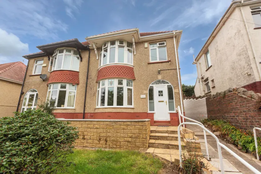 Superior three bedroom house with sea view - Image 1