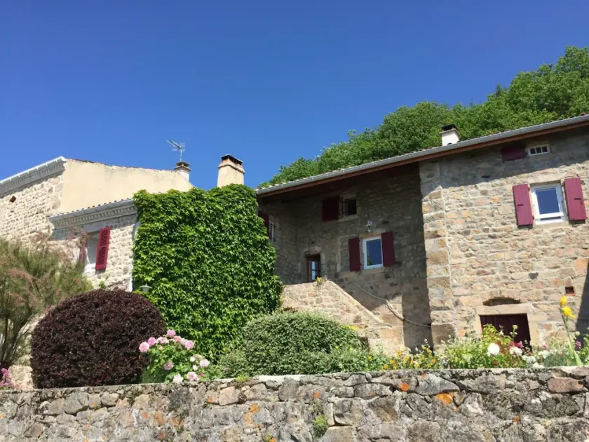 Agradable Casa Rural con Wifi y Chimenea en Véranne - Image 1