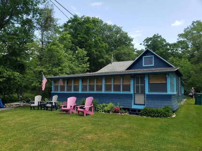 Updated Cottage -- Pet & Family Friendly - Image 1