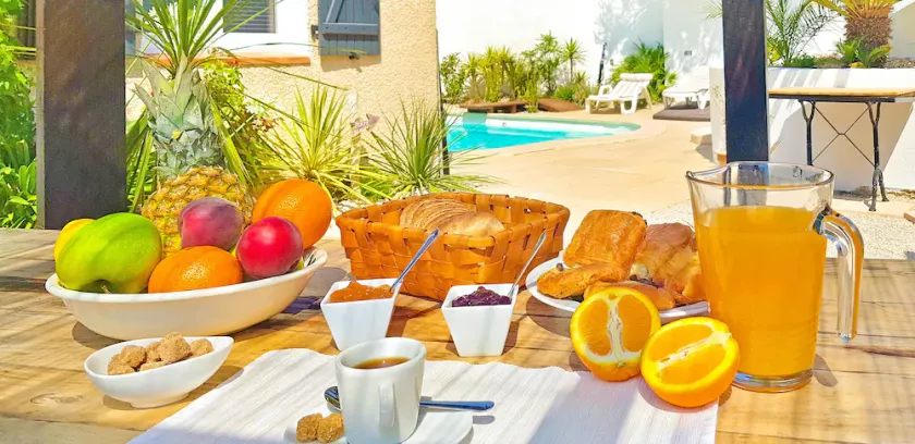 VILLA REIALA: 130 m² ruhig, Pool und privater Garten. Strand & Dorf in 800 m - Image 1