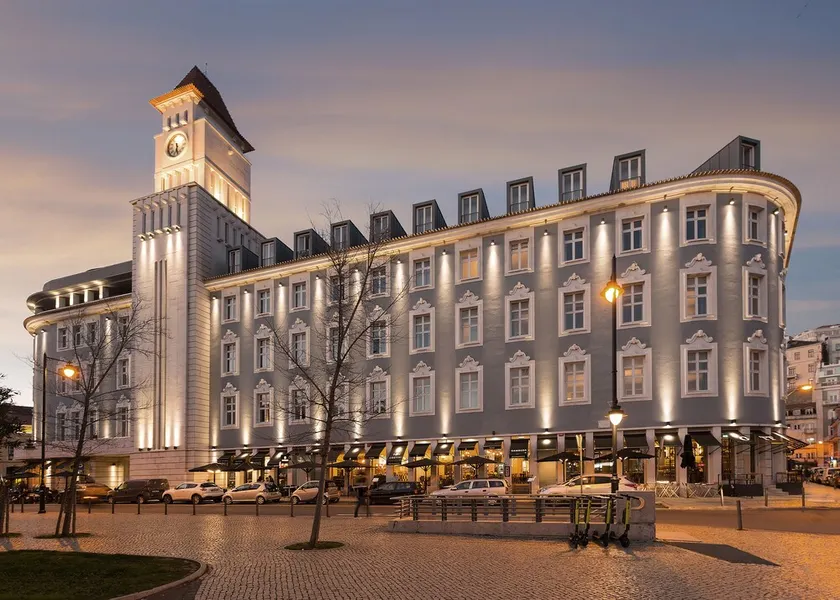 Lisbon Finestay 8 Building Apartments - Image 1