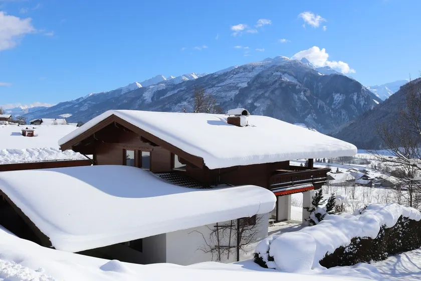 Spacious, privacy and beautiful unobstructed view of the mountains and valley - Image 1