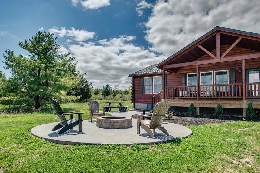 Chalet: 3 bedroom cabin on Seneca lake wine trail - Image 1