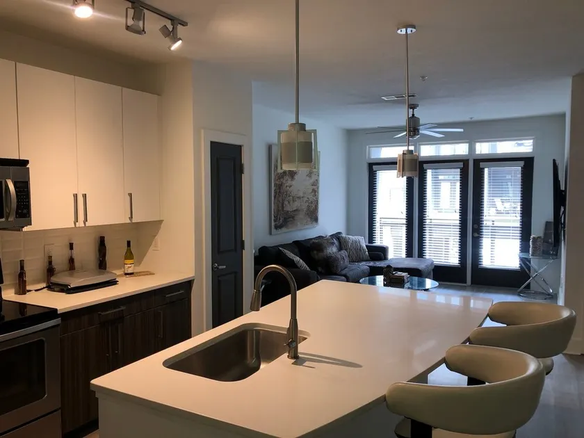 Lovely Perimeter-Area 1-bedroom rental unit! - Image 1