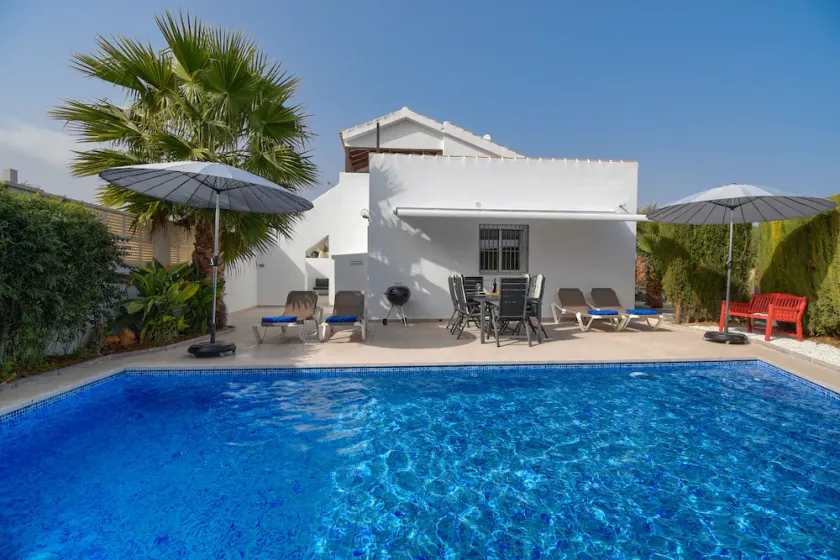 Bella casa confortevole a Denia, Costa Blanca, in Spagna  con piscina privata per 4 persone - Image 1