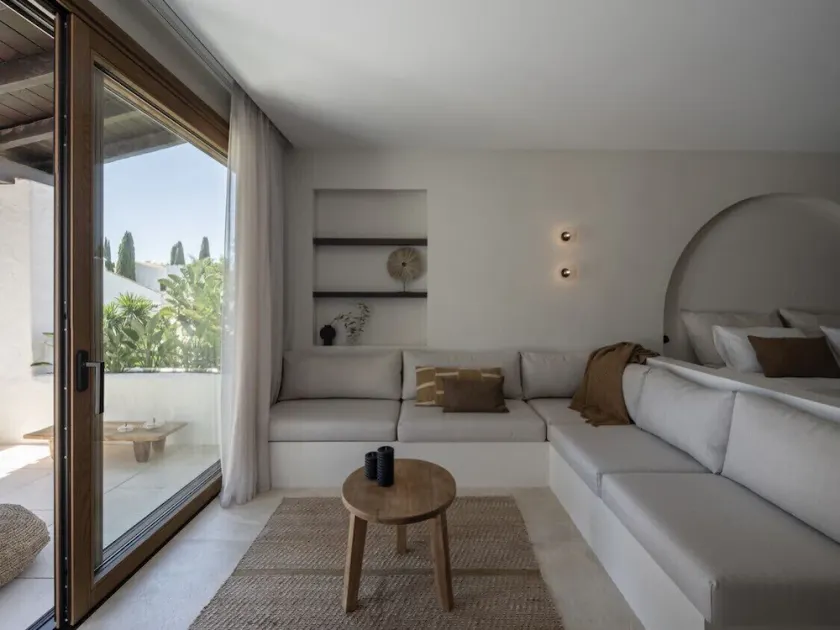 Design Apartment in Puente Romano Beach Resort - Image 1