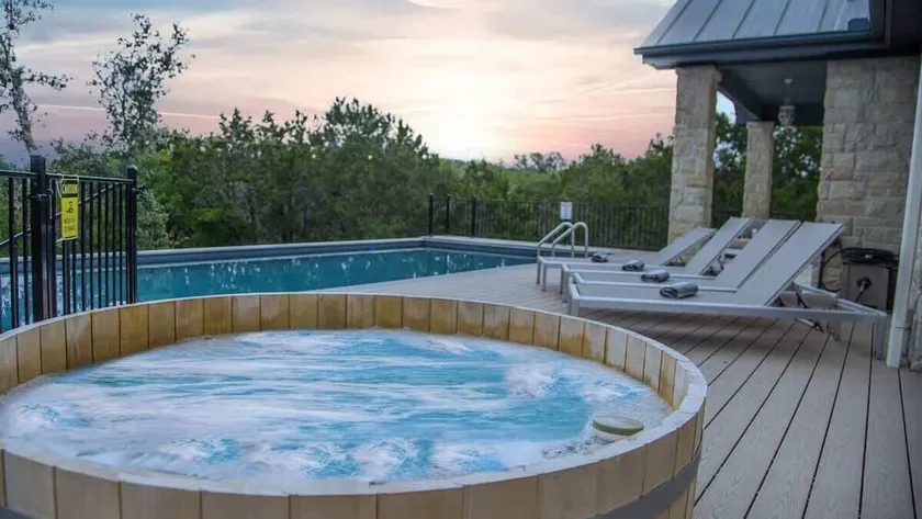 Spicewood Lodge with Pool, Hot Tub - Image 1