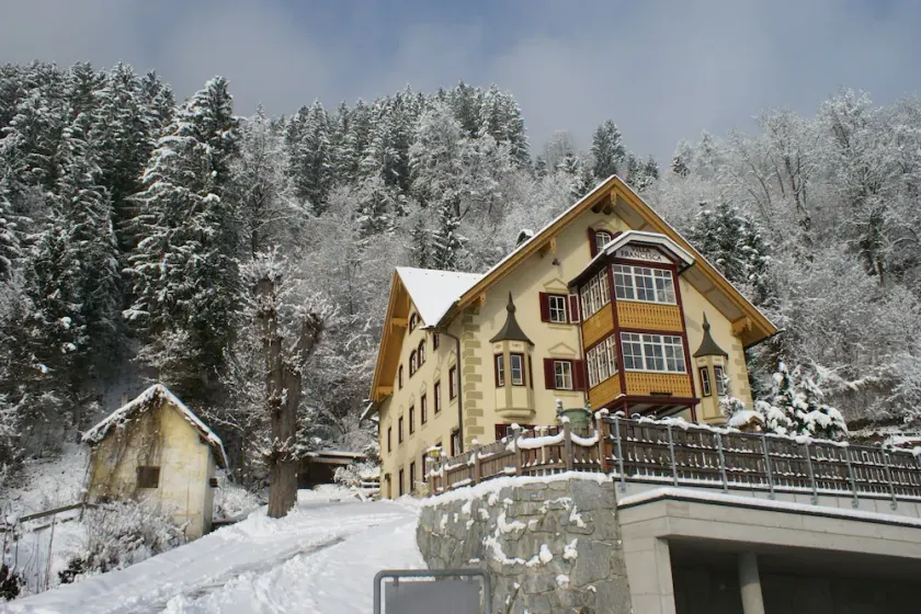 2 Emanuela, antique villa with veranda and unique mountain views - Image 1