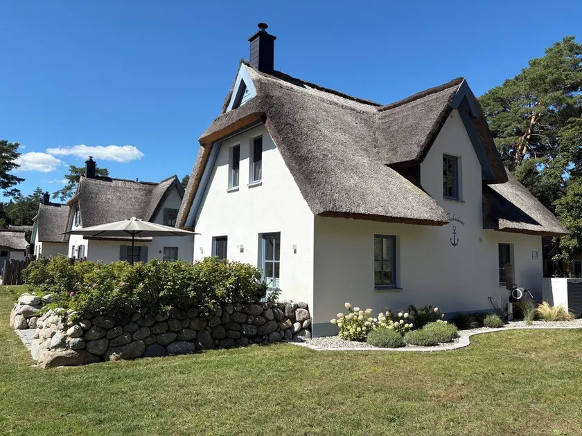 Vacation home Fischerhuus on Usedom with sauna, fireplace and private garden - Image 1