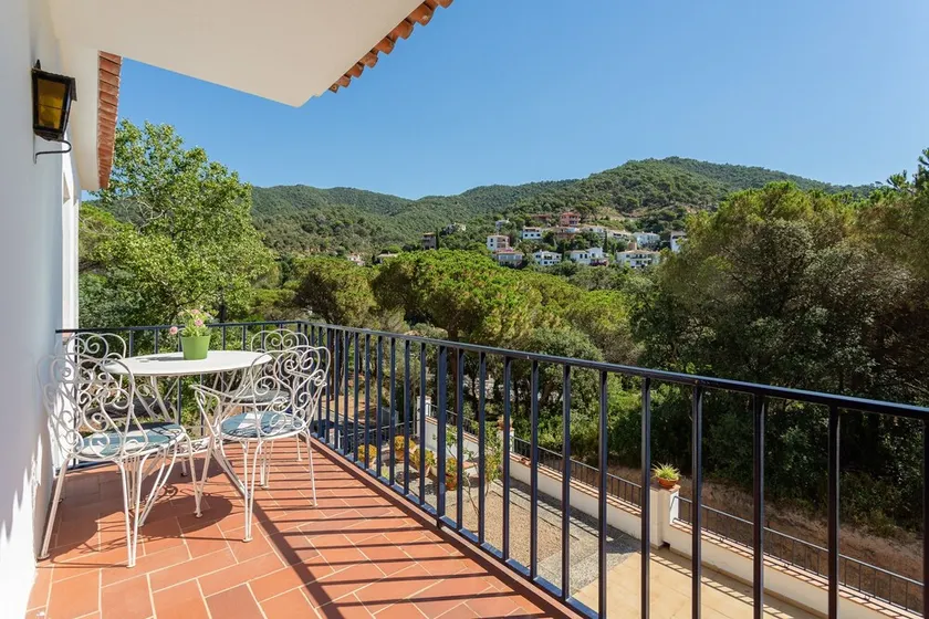 Maison de vacances 'Un paraíso en la Costa Brava' avec vue sur la montagne, terrasse et Wi-Fi - Image 1