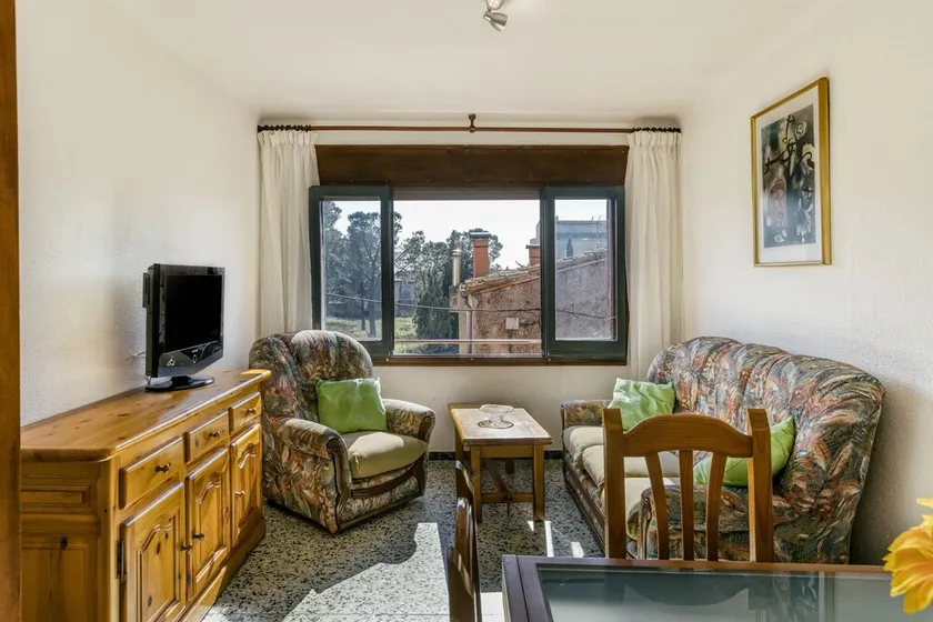 Maison de vacances \"Can Picola\" avec vue sur les montagnes, terrasse privée et Wi-Fi. - Image 1
