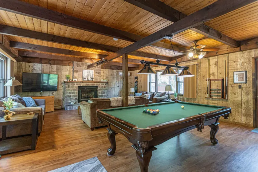 Lake Harmony  Pool Table Hot Tub Private Beach Walkable to the Lake Fire pit - Image 1
