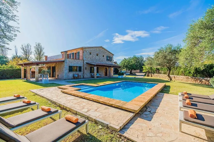 Rustic Villa close to Puerto Pollensa’s beaches! - Image 1