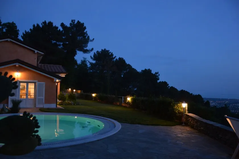 Shabby Chic House with Private Swimming Pool and view of Forte dei Marmi. - Image 1