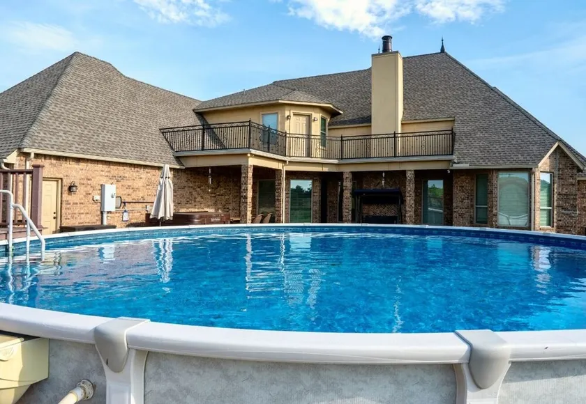 Peaceful Luxurious Ranch Family Reunion - Image 1