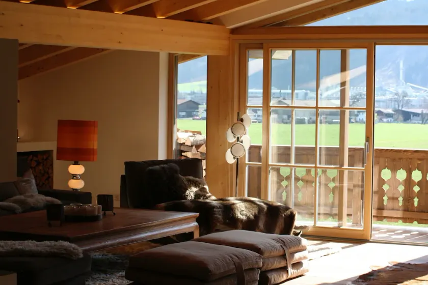 Beautiful, spacious villa with a wonderful mountain view - Image 1