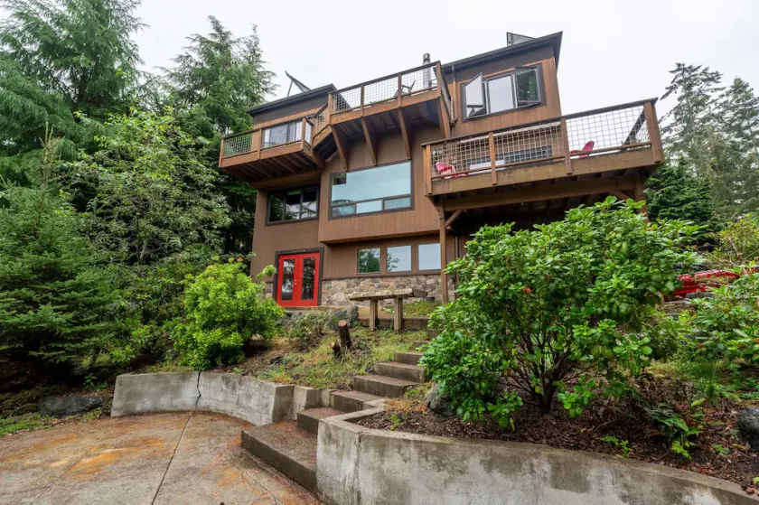 Deception Pass home with forest and bay views - Image 1