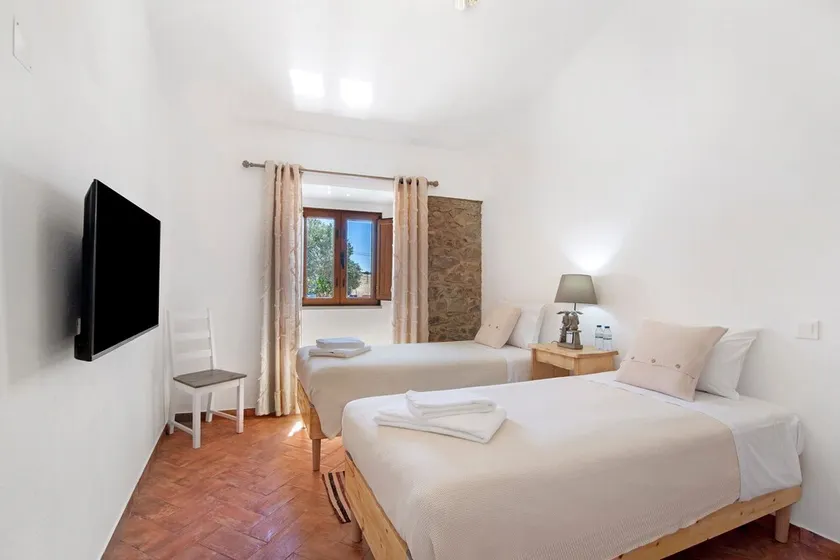 Camera 'Piccola' con vista montagna, Wi-Fi e aria condizionata - Image 1
