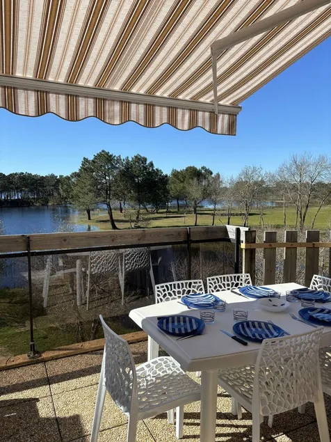 122 - Joli appartement pour 5 à 6 personnes avec vue sur le lac - Image 1
