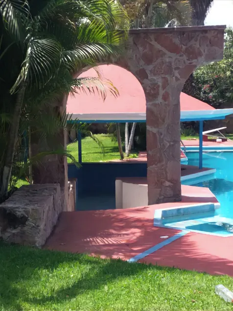 Spectacular swimming pools near Las Estacas Morelos - Image 1