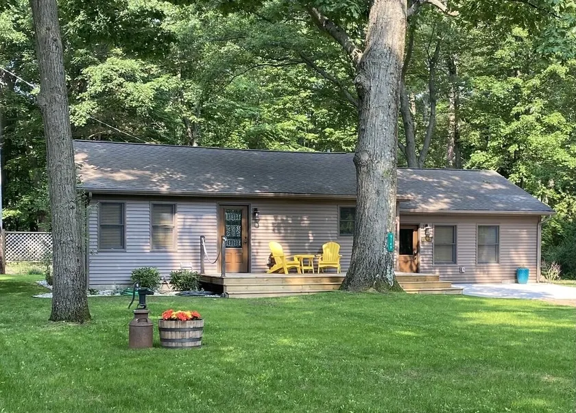 School Section Lake Cozy Cabin - Image 1