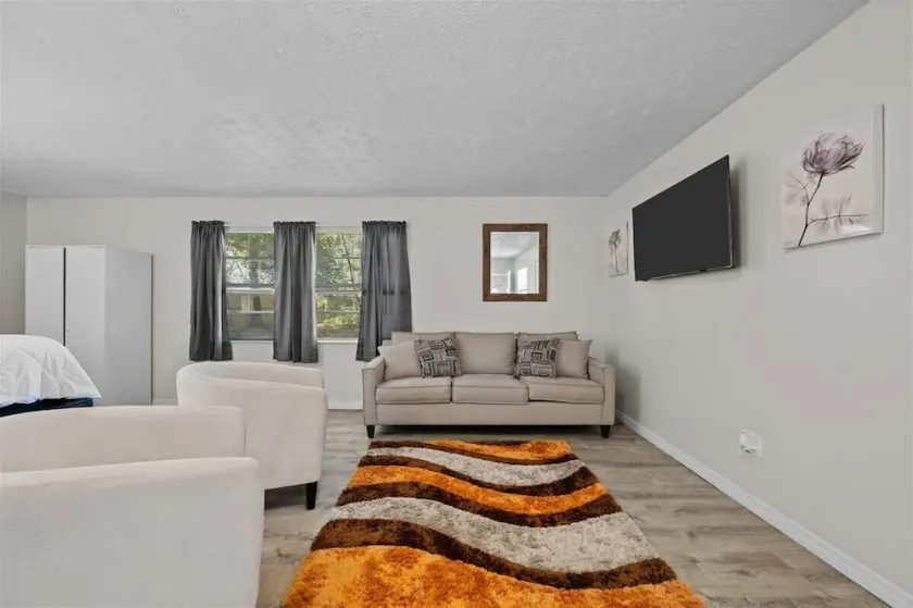 Cozy Unit with several amenities - Image 1