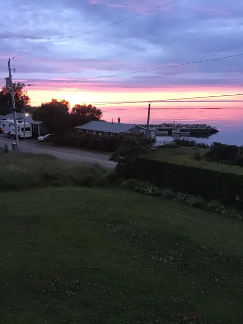 Bay of Fundy Retreat!  Boasts the highest tides in the world. - Image 1