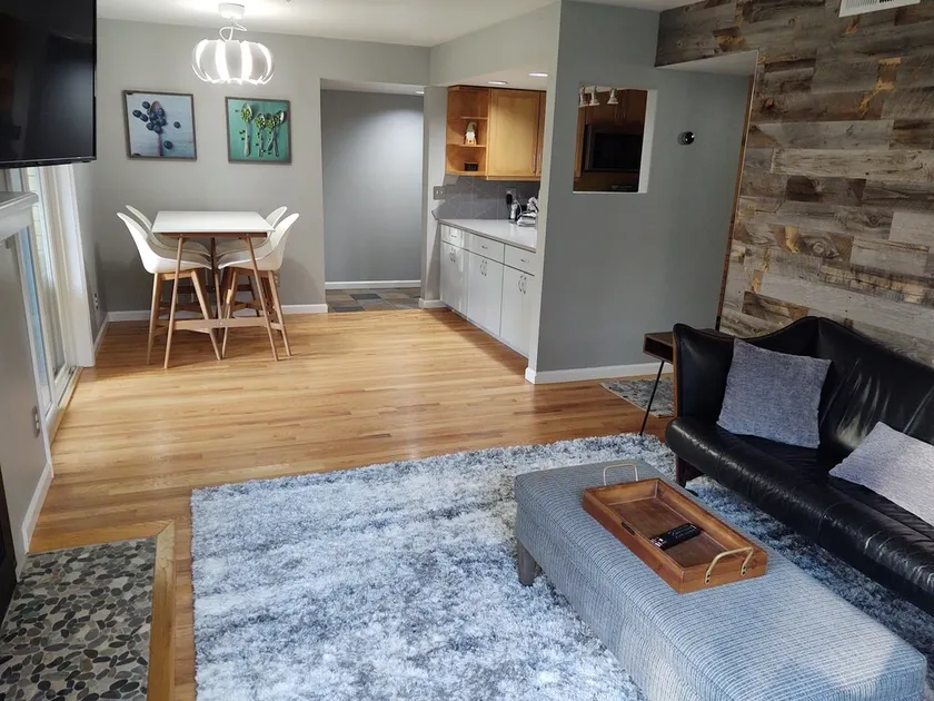 Modern Ground Level Riverfront Condo -  World Class Skiing - Private Fly Fishing - Image 1