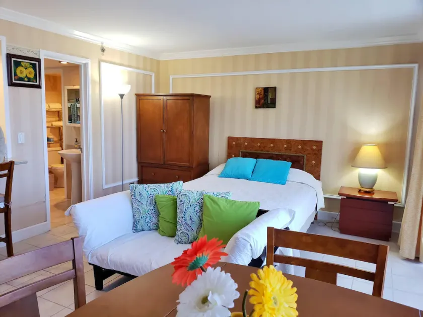 21st Floor Renovated Studio with 2 Queen Beds & NO resort fee - Image 1