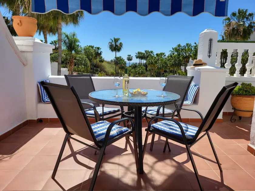 Rilassatevi, godetevi la terrazza, il sole tutto il giorno, viste sui giardini tropicali e sulle piscine - Image 1