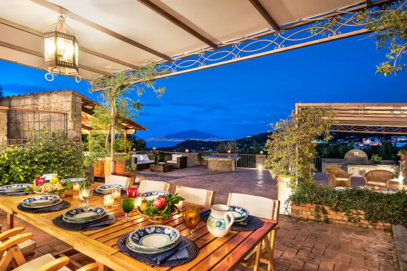 Atractiva villa apta para familias con barbacoa, terraza y jardín | Vista panorámica - Image 1