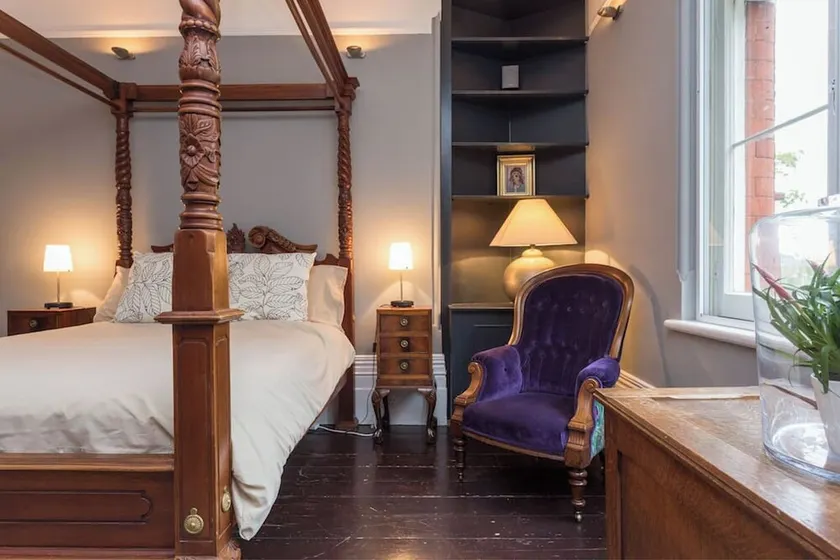 The One and Only Place to Stay in Central London - Image 1